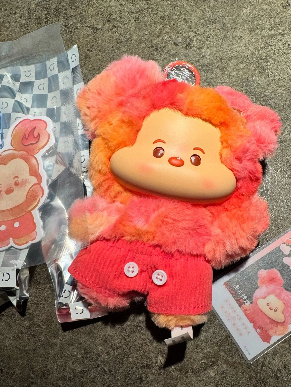 MINISO Disney Head in Clouds Mickey Red Cloud NIB